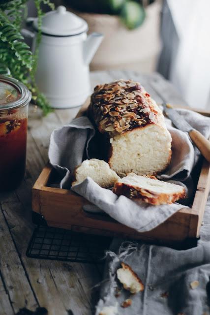 Brioche de Mascarpone y almendras