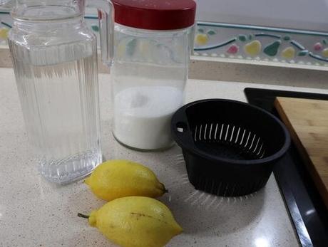 ¿Qué ingredientes necesito para hacer limón confitado?
