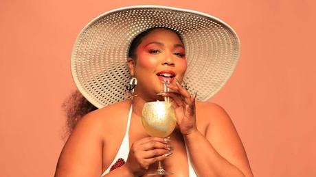 ¿QUIÉN ES LIZZO? LA SENSACIÓN DE LOS GRAMMY 2020