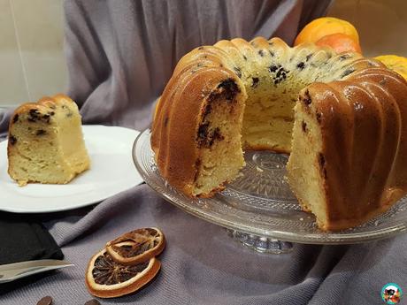 Bundt cake naranja y chocolate