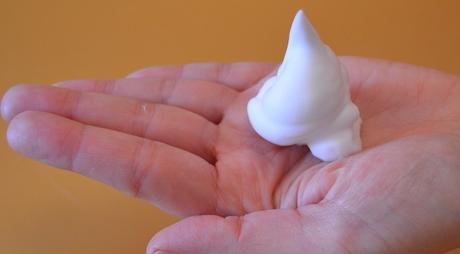 Rituales corporales relajantes de invierno con BIOTHERM y DERMACOL