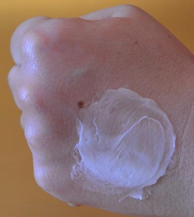 Rituales corporales relajantes de invierno con BIOTHERM y DERMACOL