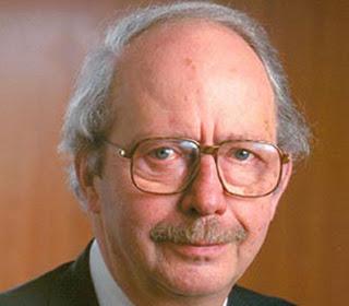 La Teoría del Conflicto I: Ralf Dahrendorf La Teoría del Conflicto I: Ralf Dahrendorf