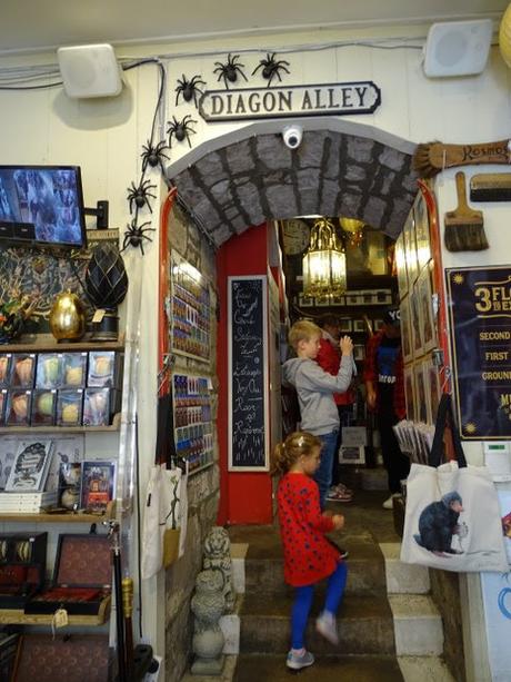 Escocia de Cine: La magia de Edimburgo y Harry Potter. Escocia de Cine: La magia de Edimburgo y Harry Potter.