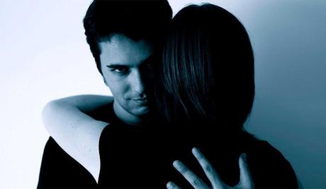 ¿Cómo actúa un manipulador cuando es descubierto?