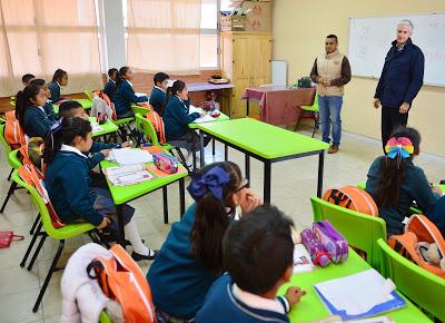 ENTREGA ALFREDO DEL MAZO EN TENANGO DEL VALLE ESCUELA AFECTADA POR SISMO DE 2017