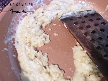 Croquetas de queso de cabra con cebolla caramelizada Croquetas de queso de cabra con cebolla caramelizada