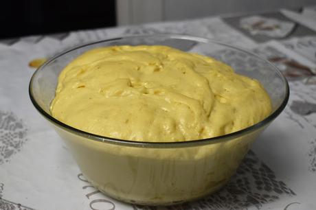 Bollos suizos aromatizados con naranja confitada