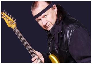 Dick Dale - Misirlou (Live on Later with... Jools Holland) (1995)