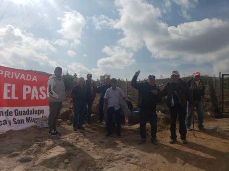 Comuneros pro fraccionamientos bloquearon acceso a la Cañada del Lobo Comuneros pro fraccionamientos bloquearon acceso a la Cañada del Lobo