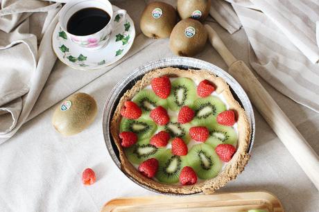 Receta fitness. Tarta de queso, kiwi Zespri y frutos rojos