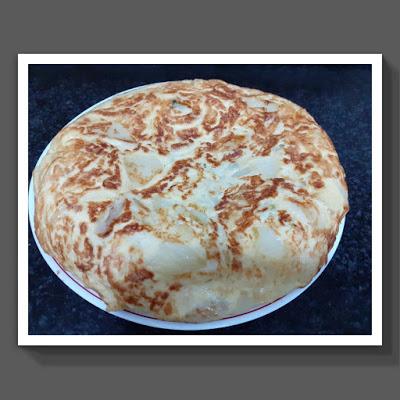 TORTILLA DE PATATA CEBOLLA Y CALABACÍN EN GM TORTILLA DE PATATA CEBOLLA Y CALABACÍN EN GM