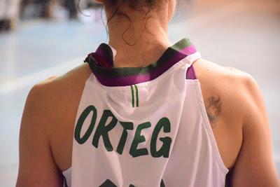 Galería de clics del Bàsquet Femení Sant Adrià-Unicaja (Liga Femenina 2)