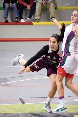 Galería de clics del Bàsquet Femení Sant Adrià-Unicaja (Liga Femenina 2)