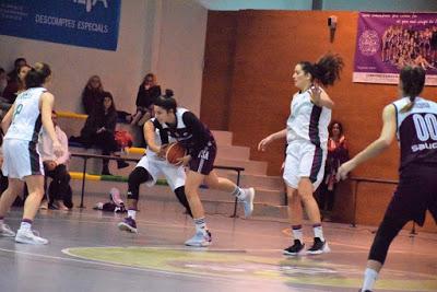 Galería de clics del Bàsquet Femení Sant Adrià-Unicaja (Liga Femenina 2)