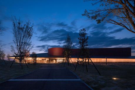Lo mejor del Premio internacional Lighting Design Awards 2019 Nousaku office and factory, Toyama, Japan2