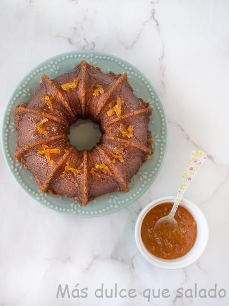 Bundt Cake de naranja con almíbar de naranja. Tierno y Súper jugoso. Bundt Cake de naranja con almíbar de naranja. Tierno y Súper jugoso.