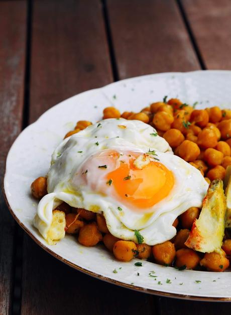GARBANZOS AL PIMENTÓN