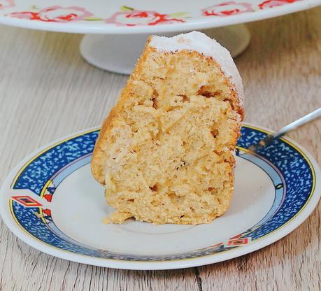 BUNDT CAKE DE CACAHUETE Y PLÁTANO BUNDT CAKE DE CACAHUETE Y PLÁTANO
