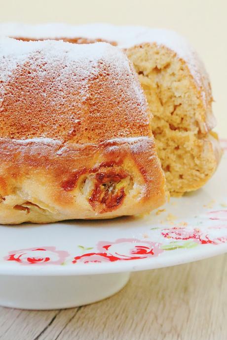 BUNDT CAKE DE CACAHUETE Y PLÁTANO BUNDT CAKE DE CACAHUETE Y PLÁTANO