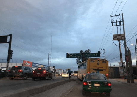 Colonias con corte de energía eléctrica por fuertes vientos