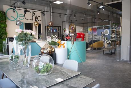 QeChic abre su primera tienda de muebles, iluminación y decoración en Madrid