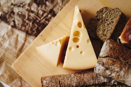 ¿De dónde viene la palabra «queso»?