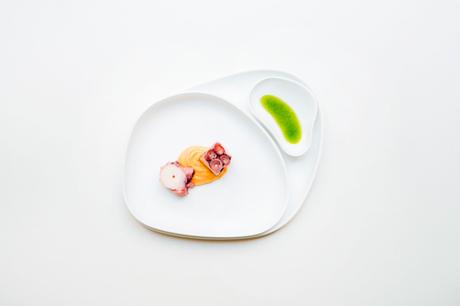 ¿Quién pone el plato en la mesa del chef? Cookplay