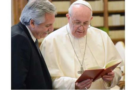 El Papa Francisco y Alberto Fernández se reúnen en el Vaticano (+Fotos)