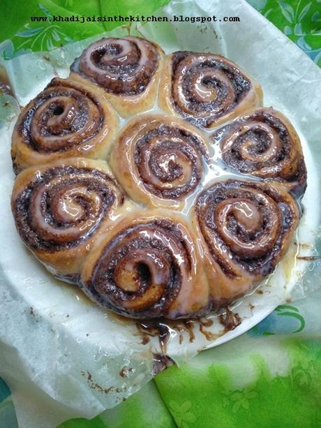 ROULEAUX À LA CANNELLE (SANS ŒUFS) / CINNAMON ROLLS (EGGLESS) / ROLLOS DE CANELA (SIN HUEVOS) / لفات سينامون (بدون بيض)