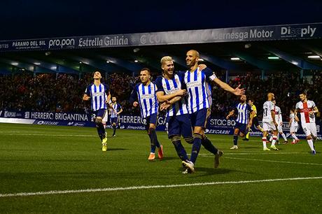 La Ponferradina endereza el rumbo y deja en casa tres merecidos puntos (3-1)