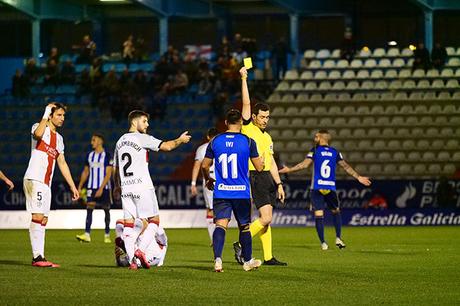La Ponferradina endereza el rumbo y deja en casa tres merecidos puntos (3-1)