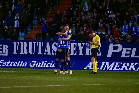 La Ponferradina endereza el rumbo y deja en casa tres merecidos puntos (3-1)