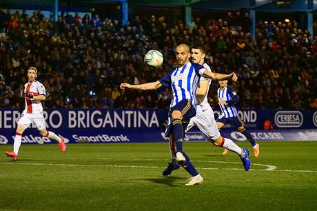 La Ponferradina endereza el rumbo y deja en casa tres merecidos puntos (3-1)