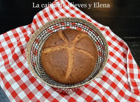 Pane nociato o pan de nueces y queso