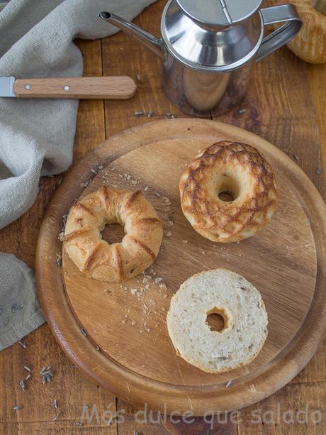 Cómo hacer pan, masas dulces y saladas en moldes de Bundt Cake. Trucos y consejos.
