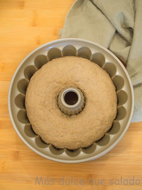 Cómo hacer pan, masas dulces y saladas en moldes de Bundt Cake. Trucos y consejos.