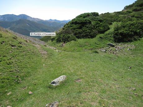 La Romía-La Paradiel.la-Escuenas