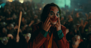 5 TRACKS DE «JOKER» QUE DEMUESTRAN QUE SU MÚSICA MERECE TODOS LOS PREMIOS