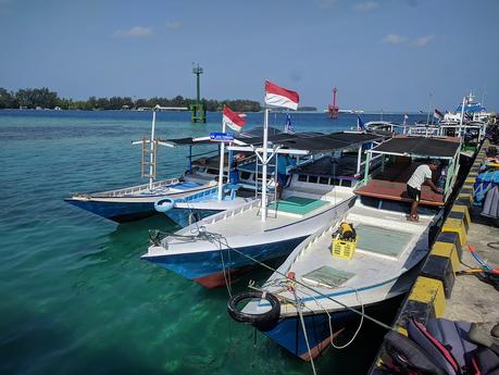 3 días de turismo en las islas de Karimunjawa Botes de turismo en las islas de Karimunjawa