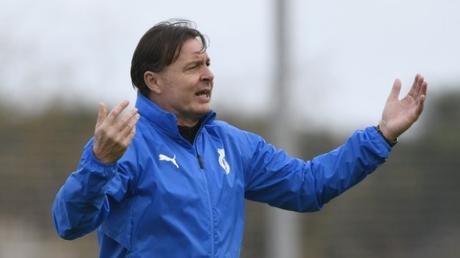 🚨🚨URGENTE: El Racing acuerda con Cristóbal Parralo la resolución de su contrato 🚨🚨URGENTE: El Racing acuerda con Cristóbal Parralo la resolución de su contrato