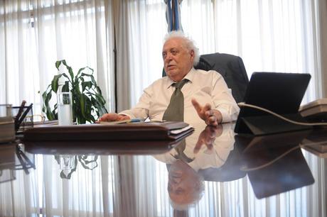 Ginés González García: “Algunos no acceden a medicamentos y otros sobre consumen” Ginés González García: “Algunos no acceden a medicamentos y otros sobre consumen”