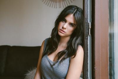 Cristina Abad, Servir y Proteger, actriz, serie de televisión, tv show, model, RTVE, Acacias38, actoraza, 