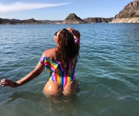 Nazarena Vélez mostró la cola en   <a href='https://www.diarioshow.com/tags/Instagram' alt=