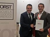 Turijobs Escuela Negocios Turísticos FORST lanzan beca Turijobs.