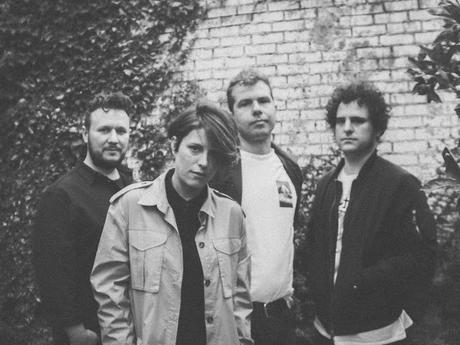 El regreso de Triángulo de Amor Bizarro El regreso de Triángulo de Amor Bizarro