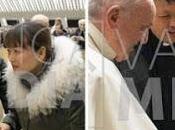 ¿Recuerdas manotazo Papa mujer china? reunieron Vaticano!