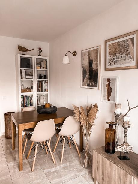 Salón de estilo nordico con toque rústico 