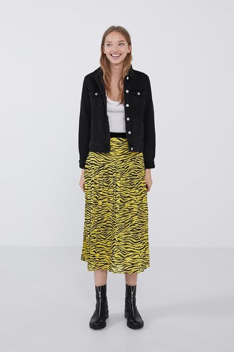 Falda Plisada Zara Negra Cuero