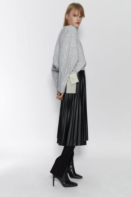 Falda Plisada Zara Negra Cuero